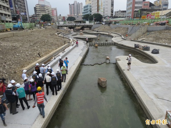 柳川年底將成為台中市市區的第一條景觀河川（記者蘇金鳳攝）