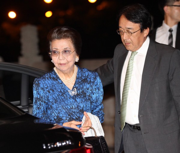 日本「政壇教母」安倍洋子今晚出席日本放送協會（NHK）交響樂團演出，比鄰而坐的是總統蔡英文，兩人互動熱絡。（中央社）