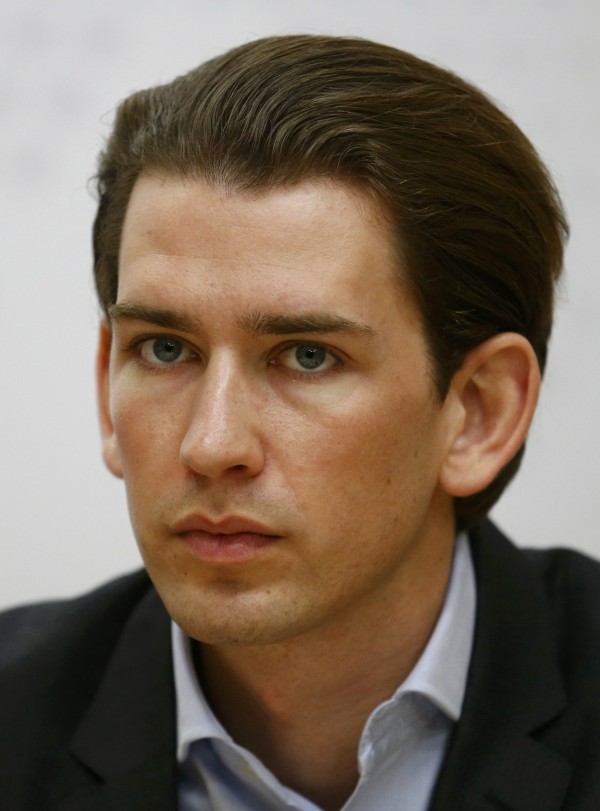 奧地利的外交部長庫爾茨（Sebastian Kurz）表示，不容許難民進入歐洲，而是將他們集中在小島上。（路透）