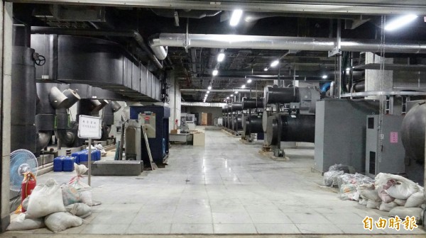 今天豪大雨桃园机场立即启动防汛机制。（记者姚介修摄）