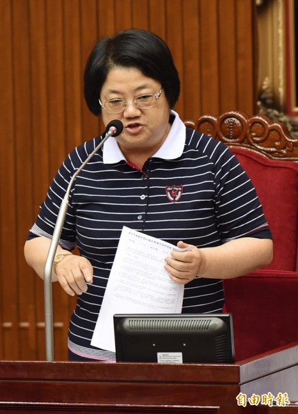 台北市議會議長吳碧珠14日主持市政總質詢。（記者簡榮豐攝）