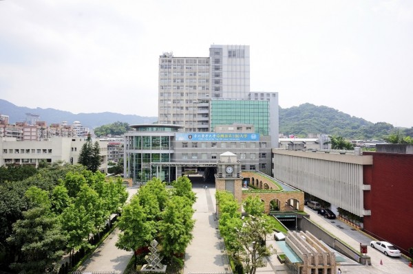 軍方提供位台北醫學大學（圖）附近4公頃土地，做為社會住宅基地。（台北醫學大學提供）
