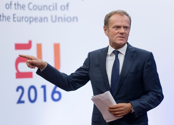 歐盟主席圖斯克（Donald Tusk）今（24）日，針對英國脫歐公投做出最新談話，呼籲英國政府盡快順應人民的決定，啟動退出歐盟的行政程序。（法新社）