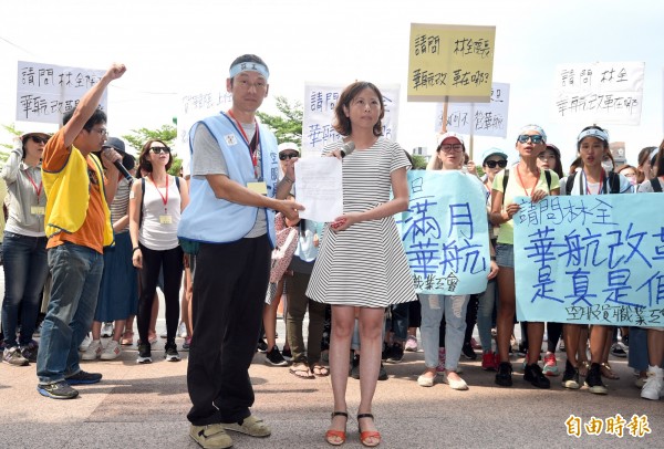 民進黨婦女部主任蔡宛芬（右）表示，下半年將強化新住民二代尋根活動。（資料照，記者羅沛德攝）