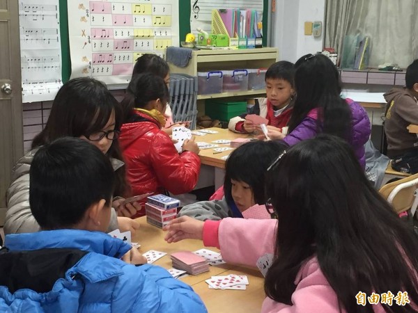 太平區東汴國小104學年度起實施創新混齡實驗教育。（記者黃鐘山攝）