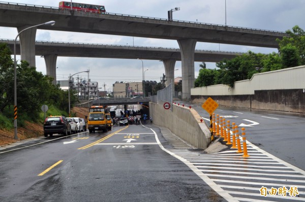 中壢工業區通往蘆竹的合圳北路箱涵，敲定15日通車。（記者李容萍攝）