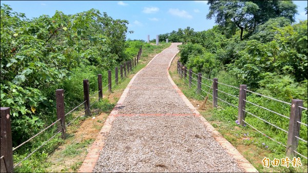 中壢區水尾掩埋場辦理簡易公園改善工程，轉型市民新綠地的面貌。（記者李容萍攝）