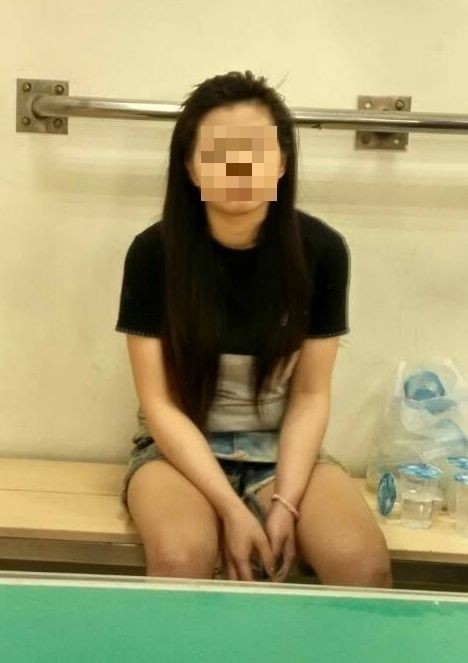 陳姓熱褲妹因販毒遭判刑逃亡6年，近日被查獲才哀求員警讓她探視6年沒見的兒子。（記者陳建志翻攝）