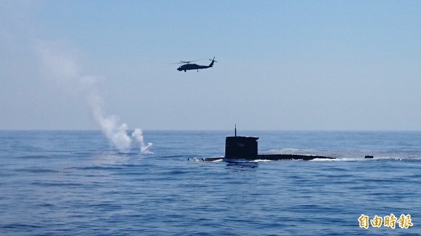 圖為我國目前現役潛艦「劍龍級」潛艦，服役近卅年。（資料照,記者羅添斌攝）