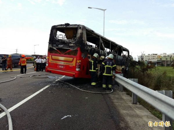 中國旅客24人與台籍蘇姓司機、鄭姓導遊，在國道2號火燒車中全數罹難。（資料照，記者鄭淑婷攝）