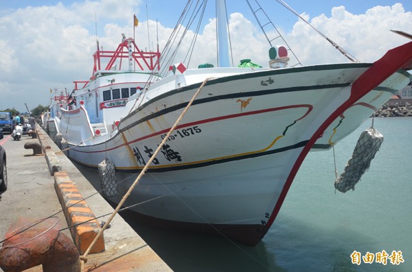 由屏東漁民發起的「保祖產護主權」船隊，卻爆出有三名中國香港鳳凰衛視記者在「海吉利」漁船上進行隨行報導，引發爭議。（資料照，記者葉永騫攝）