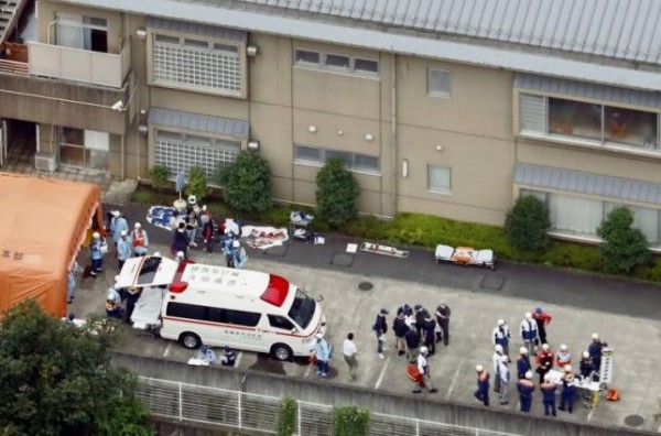 日本神奈川縣相模原市安養院發生男子瘋狂砍殺案件，至少造成19人死亡、26人受傷，但傳出有家屬未收到安養院消息。（路透）