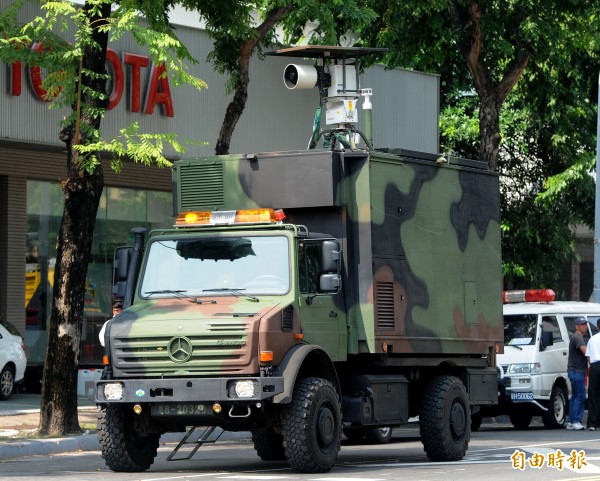 有週刊報導指出，國防部近來採購生化偵檢車，但車上的「生物偵檢器」無法偵測小於PM5的病毒、細菌，不符當初招標合約的要求。圖與本新聞無關。（資料照）