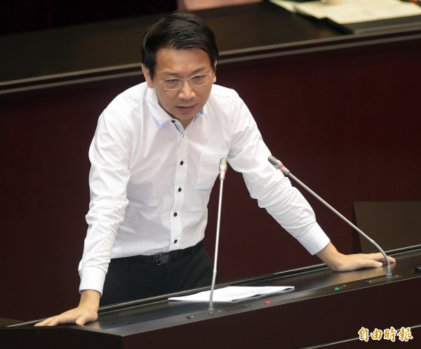 徐永明建議，若國民黨想釐清黨產持有情形，可尋求蔣、宋家族幫忙。（資料照，記者黃耀徵攝）