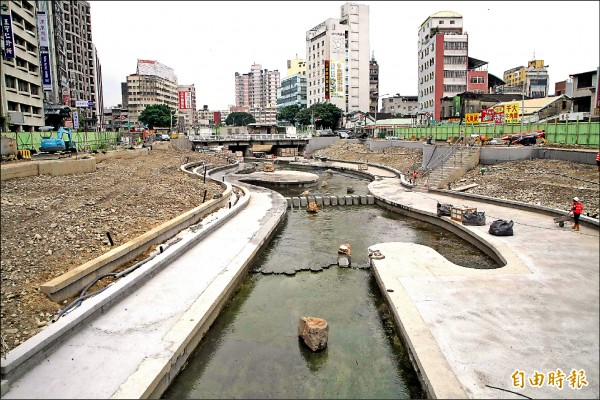 水利局主辦「台中市柳川污染整治及環境改善工程」達到金質獎的推薦標準。（記者蘇金鳳攝）