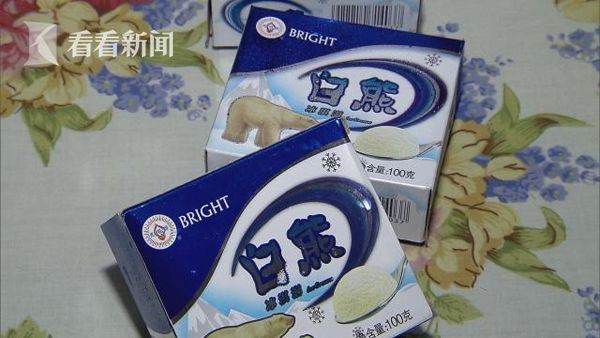 中國一民眾發現冰品「白熊冰磚」可長時間放室溫不會融化，一小時也不會化光。（圖擷自看看新聞）
