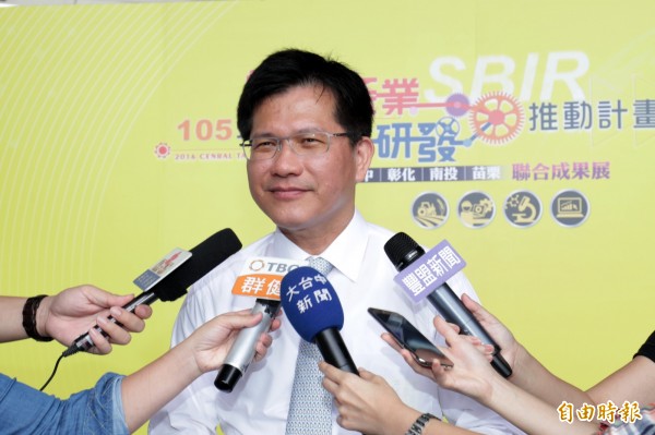 中市長林佳龍表示，要將中共跟中國人民區分，要釋出善意，歡迎中國觀光客來台。（記者蘇金鳳攝）