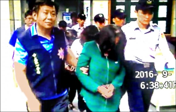 警方移送涉嫌在台詐騙的5名中國祈福黨嫌犯。（記者劉慶侯翻攝）