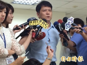 台北市議員陳彥伯被爆出軌，今出面說明坦承自己婚姻狀況早有問題。（記者郭逸攝）