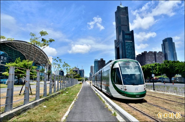 高雄捷運延伸屏東將採輕軌系統。（記者侯承旭攝）