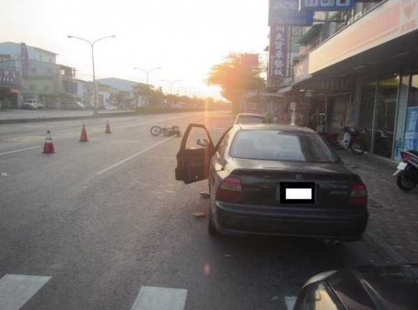 圖為開車門不當，導致死亡車禍。（資料照，記者陳文嬋翻攝）