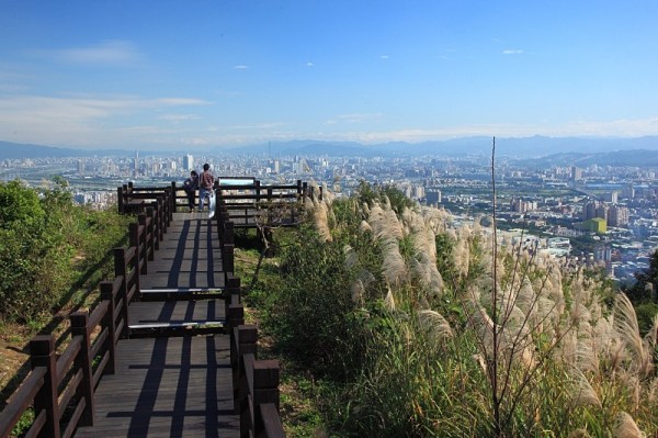 大同山步道已整修煥然一新。（民政局提供）