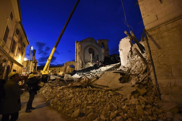 義大利近來地震頻頻，一位神父卡瓦可利（Giovanni Cavalcoli）竟聲稱這是上帝在懲罰同志。（歐新社）