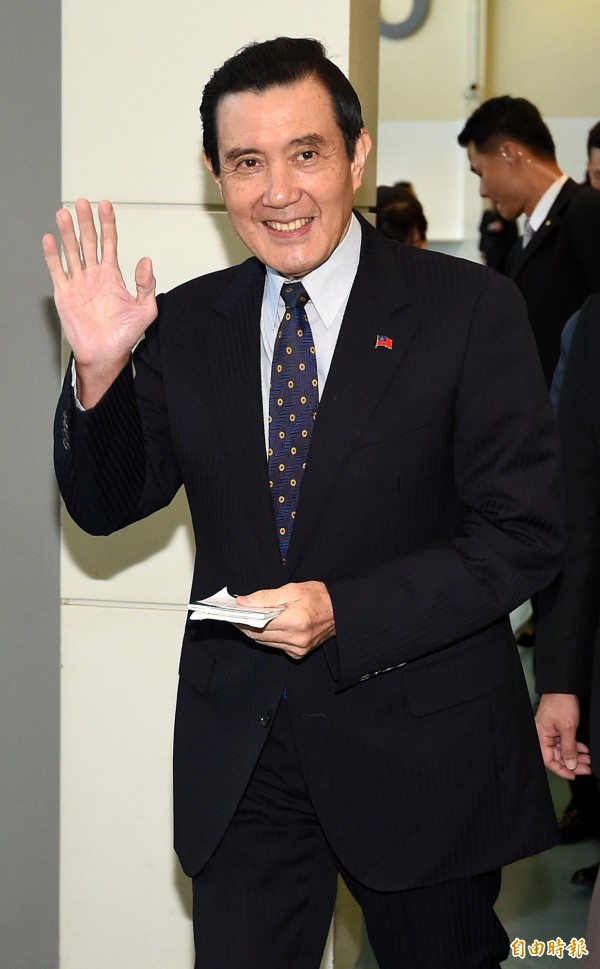前總統馬英九15日上午前往馬來西亞訪問，傳遭中共打壓，不但前總統的頭銜在大會手冊中消失，就連演講題目也被更動。（資料照，記者朱沛雄攝）