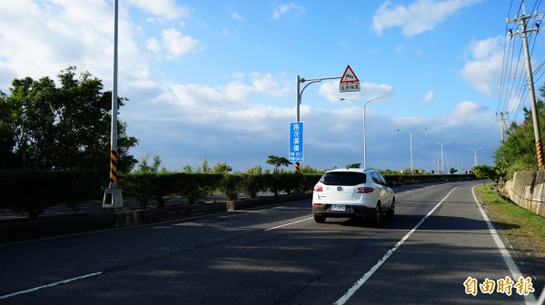 中央氣象局指出，受冷空氣和東北季風南下影響，今天（6日）北部及宜花天氣轉涼。（資料照，記者陳彥廷攝）