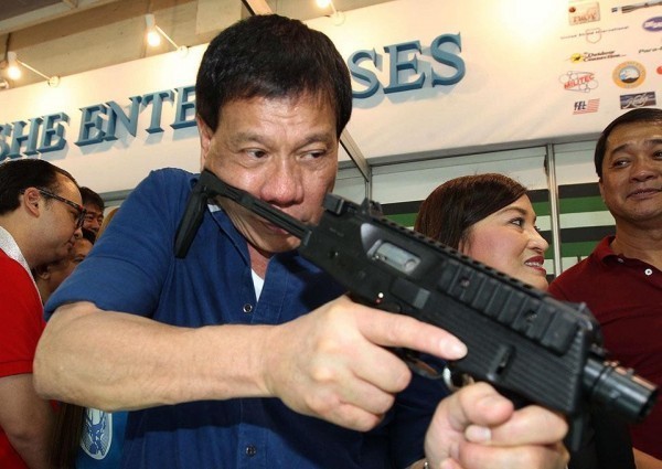 菲律賓總統杜特蒂昨天對外表示，他已向中國購買一批軍武，還說中國一直不斷催促他買。（圖截自Infostormer.com）
