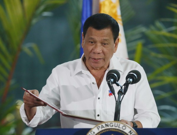 菲律賓總統府「馬拉坎南宮」靈異傳聞不斷，就連菲律賓總統杜特蒂也不願入住，但他最近在演說中提到「如果是漂亮的白衣女鬼」他倒是不介意。（美聯社）