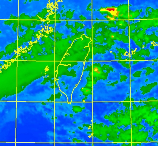 氣象專家吳德榮表示，明天受到鋒面快速通過影響，天氣將變得降雨又降溫，要注意劇烈的天氣變化。（取自洩天機教室專欄）