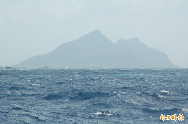 解放軍航空母艦遼寧號及多艘軍艦，進行跨海區的遠海訓練，研判可能會先到釣魚台週邊海域進行演練。圖為4浬外眺望的釣魚台。（資料照，記者江志雄攝）