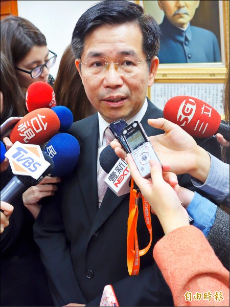 教育部長潘文忠認為，中小學教師的退休年齡，以58到60歲最適宜。（資料照，記者吳柏軒攝）