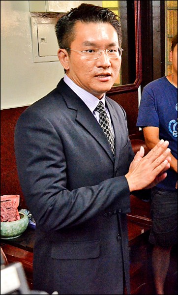 綠雲罩頂／童仲彥妻 帶男人回家睡 - 社會 - 自由時報電子報