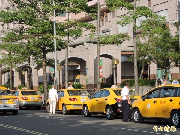 北北基計程車春節加成收費，在2月1日深夜24點截止。（資料照，記者何玉華攝）