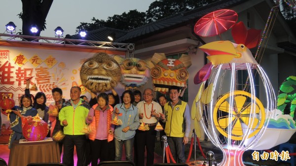 迎接元宵 屏東眷村燈會今晚點燈
