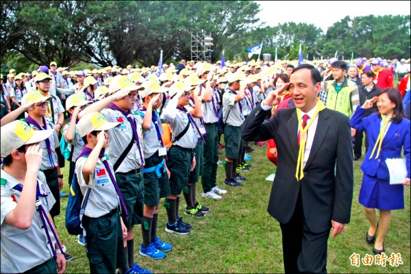 新北最大的賢孝童軍體驗營區昨天正式啟用，老中青幼共兩千五百名童軍大集結。（記者葉冠妤攝）