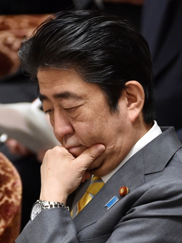 美國總統川普及日本首相安倍晉三（見圖）即將舉行日美高峰會談，會後發表的日美共同文書中，擬將釣魚台列為兩國安保對象形諸文字。（資料照，法新社）