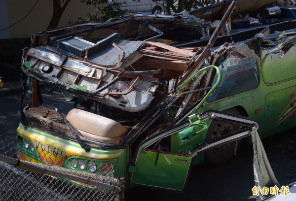 遊覽車司機遺體解剖認定死於肺挫傷 社會 自由時報電子報