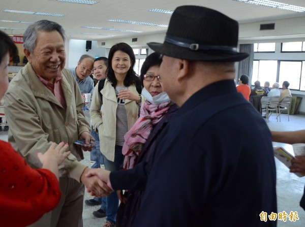 打國光疫苗牌，詹啟賢回老家員林拉票。（記者顏宏駿攝）