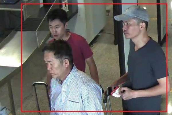 涉嫌暗殺金正男的在逃4名北韓籍男姓嫌犯，有3人在暗殺中所擔任的角色曝光。57歲李在男（前）是馬來西亞總負責人；30來歲的李志賢（後右）與洪松學（後左）則疑似是暗殺後備組。（路透）