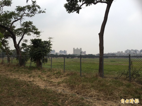 少康營區舊址的南高雄最大森林公園，將於今年動工。（記者葛祐豪攝）