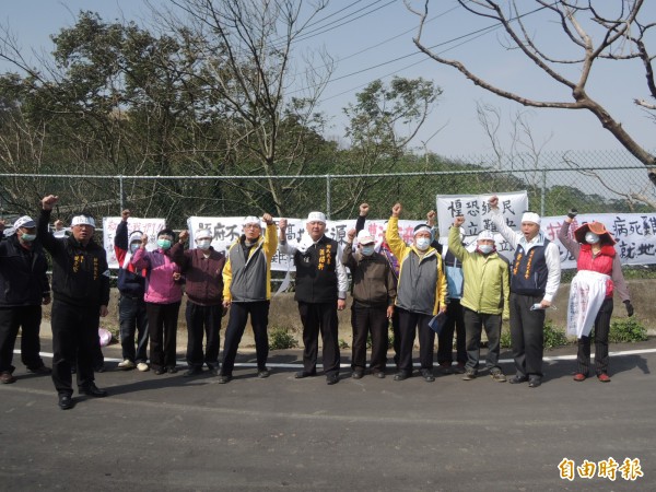 H5N6病死雞就地掩埋 湖口鄉民抗議要求限期清走