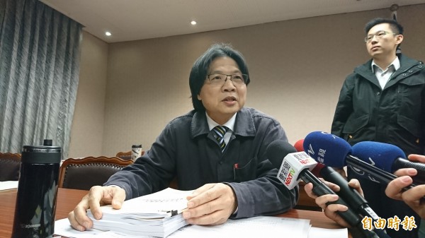 內政部長葉俊榮今在立院備詢時表示，未來將修正都更條例補強。（記者陳鈺馥攝）