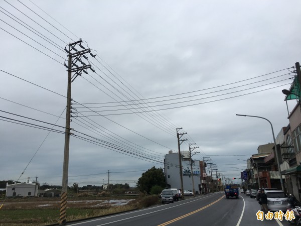 沿海饋電系統建置後，未來跳電頻率將大大降低。（記者謝武雄攝）