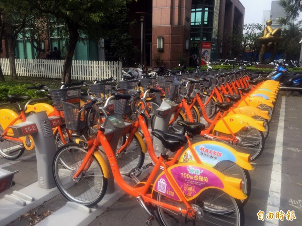 市府希望iBike租賃站年底達到300站。（記者張菁雅攝）