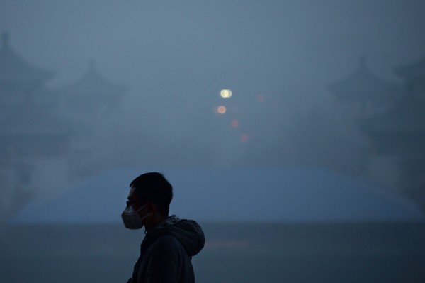 研究指出，中國的懸浮微粒（PM10）遠超出世界衛生組織（WHO）所規範的標準，每年可能導致300萬人「早死」。（法新社）