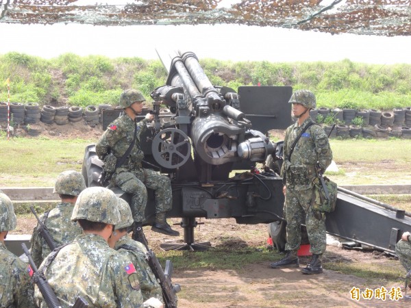 澎湖部隊官兵的戰備演練。（記者羅添斌攝）