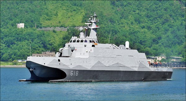 軍方將分批生產11艘量產型沱江級軍艦，將會比原型艦拉長、加寬，並強化防空戰力。圖為沱江艦原型艦。（資料照）